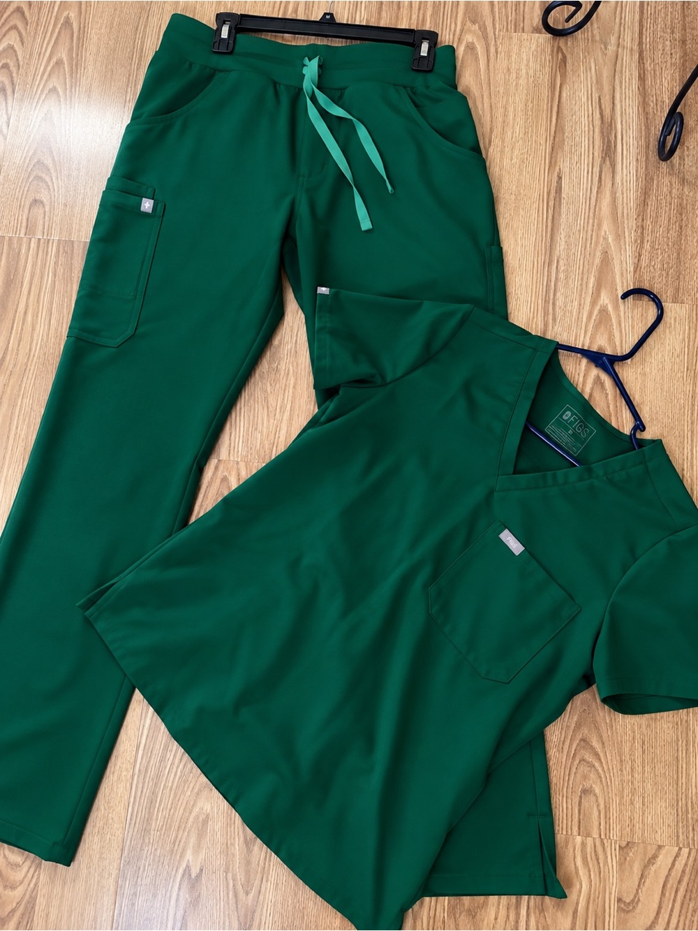 FIGS Women's Scrub Top & Pants Set in Emerald Green